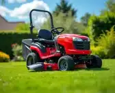 Pourquoi choisir un tracteur tondeuse Brico Dépôt pour votre jardin?